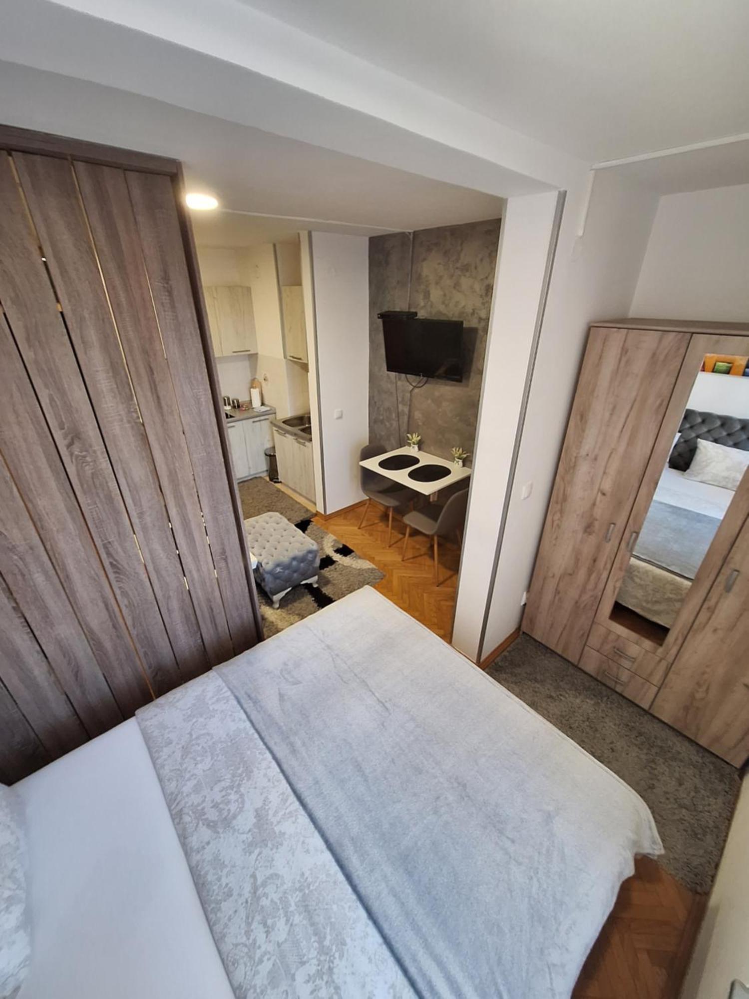 クラリエボDado Apartmanアパートメント エクステリア 写真